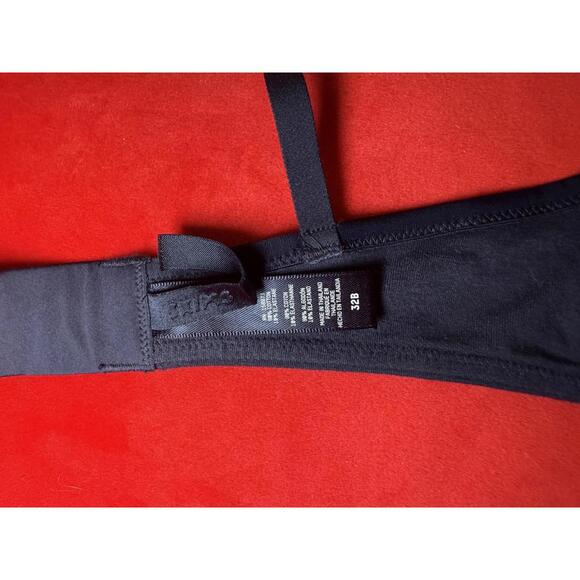 NWOT Skims Cotton Jersey T Shirt Bra Color ONYX Size 32B - Picture 3 of 3